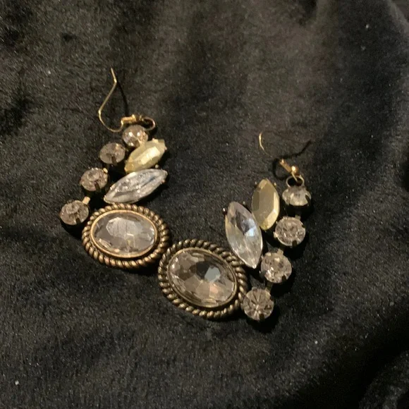 Spectacular clear quartz Dangle earrings no 1 1/2β long - Picture 1 of 6